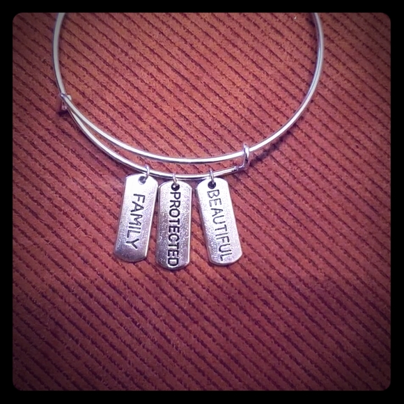 Customized bracelets - Picture 1 of 1